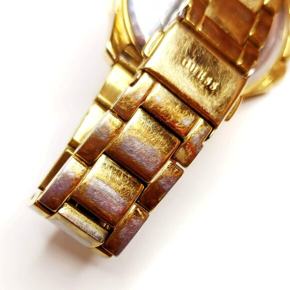 GUESS Womens U0235L5 Dynamic Sports Gold Tone Dial Gold Plated Steel Watch - Picture 3 of 5